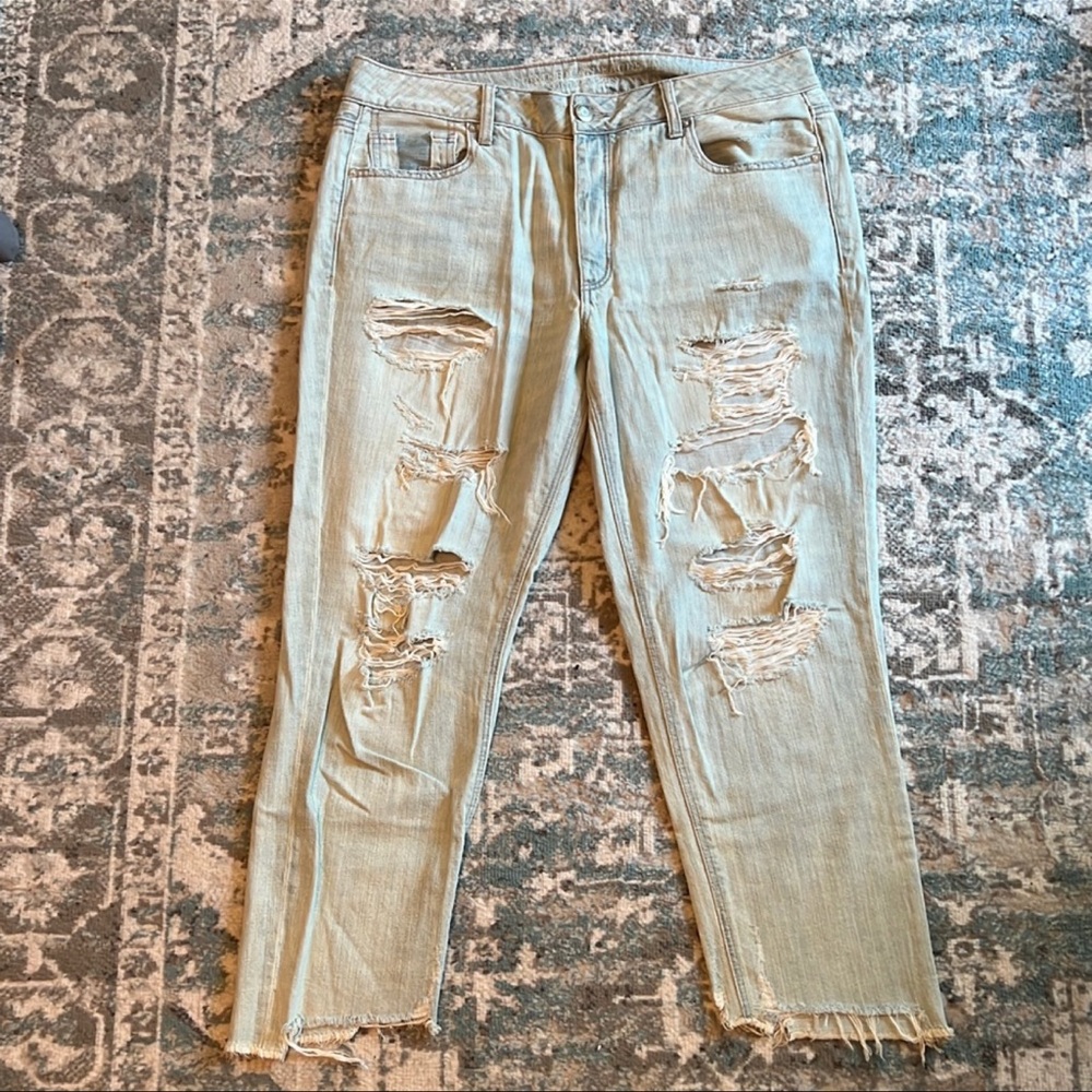 American Eagle Tomgirl Jeans